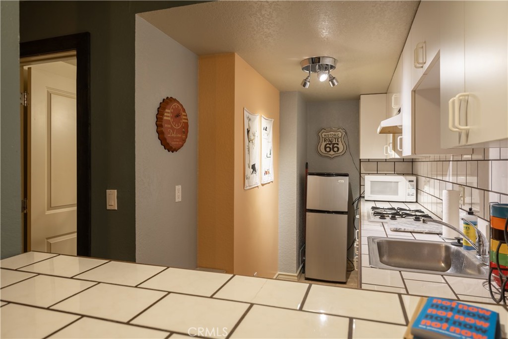 875 Sierra Vista
