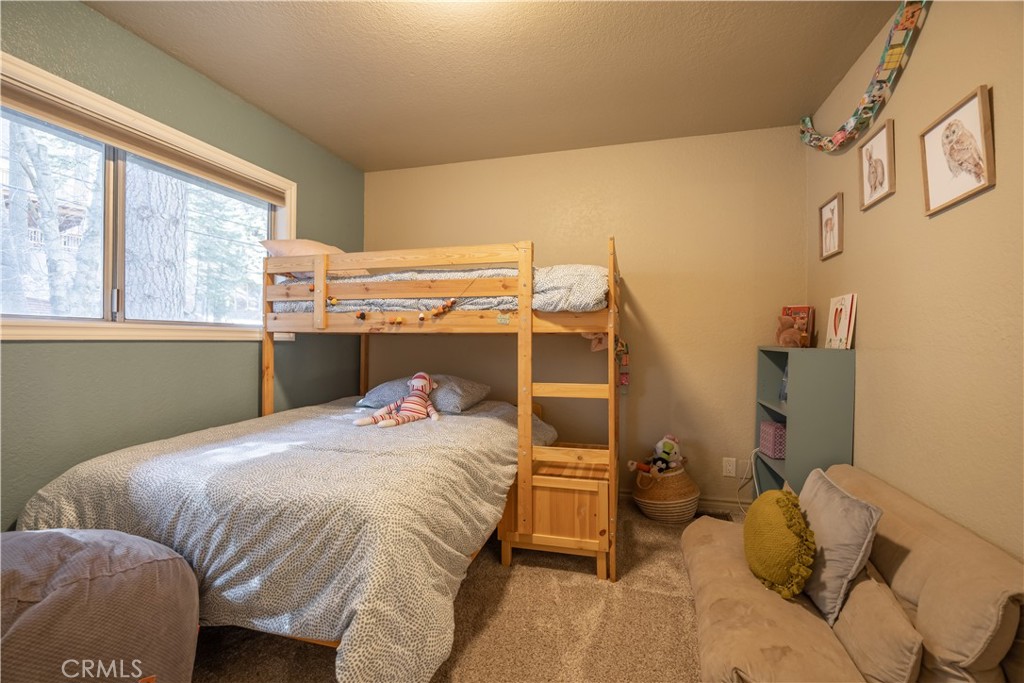 875 Sierra Vista