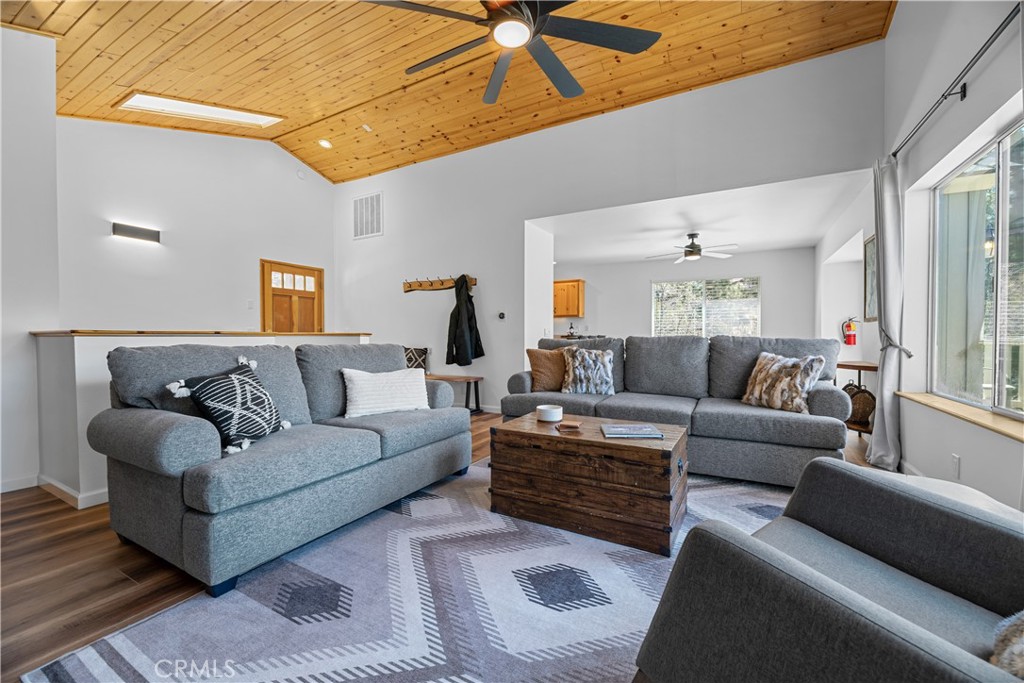 43888 Yosemite Drive