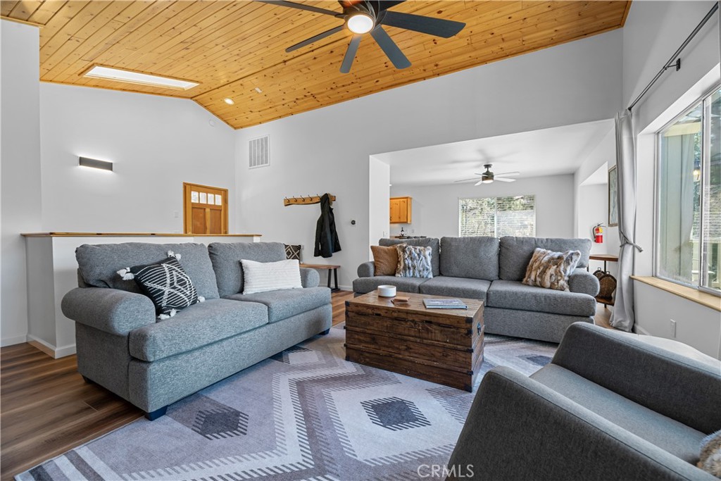 43888 Yosemite Drive