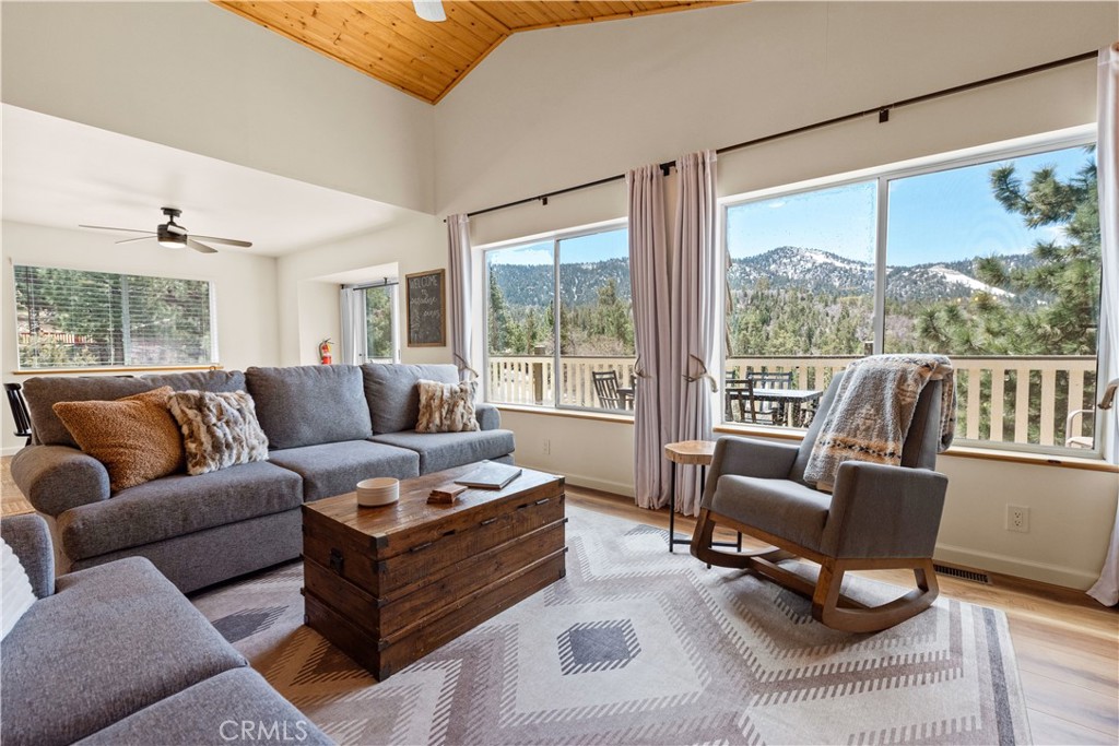 43888 Yosemite Drive