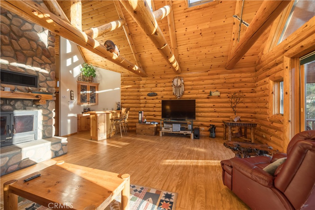826 Boulder