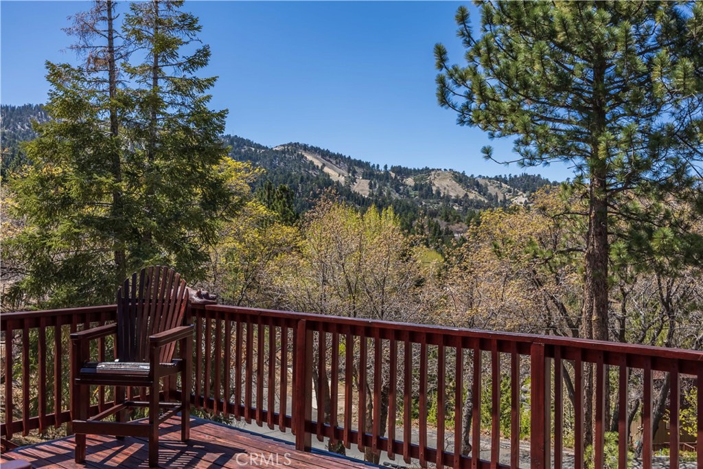 43656 Ridge Crest
