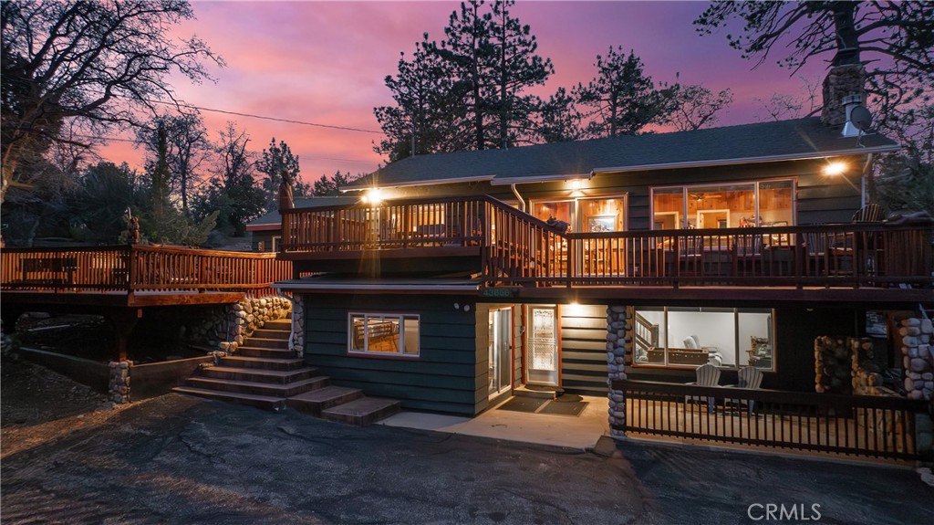 43656 Ridge Crest