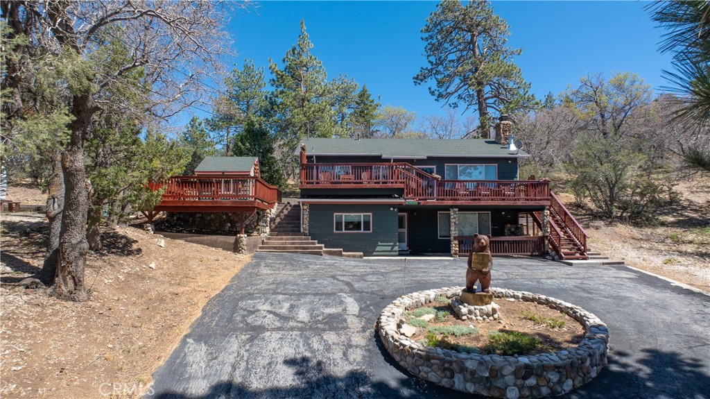 43656 Ridge Crest