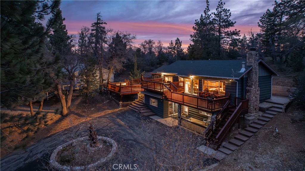 43656 Ridge Crest