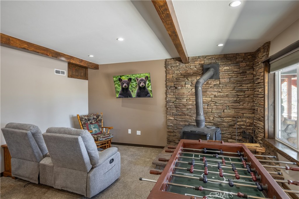 43656 Ridge Crest