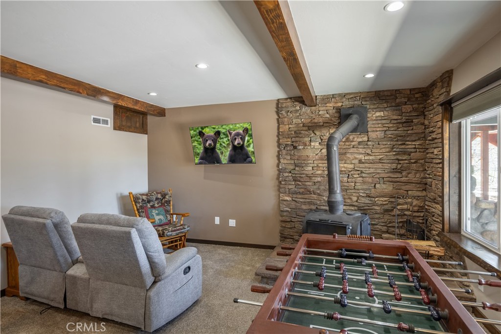 43656 Ridge Crest