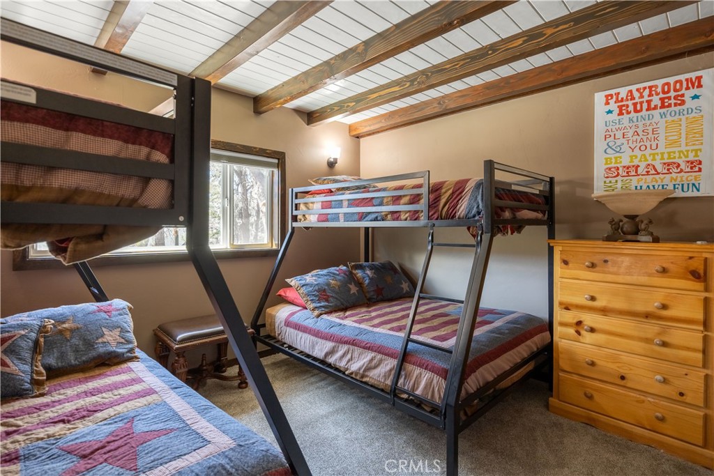 43656 Ridge Crest