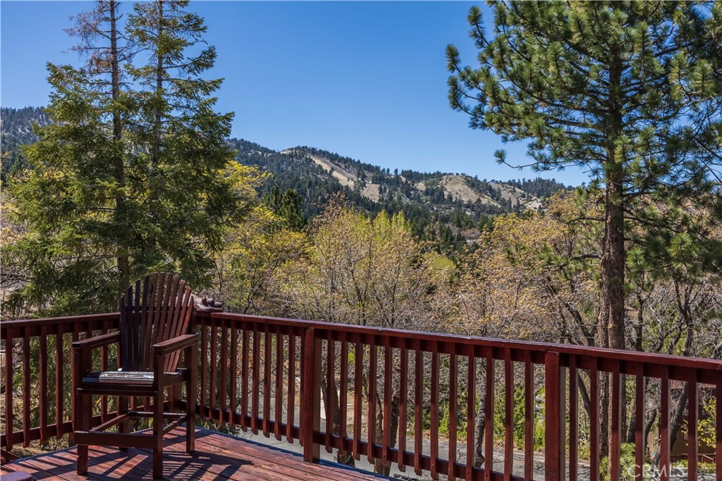 43656 Ridge Crest