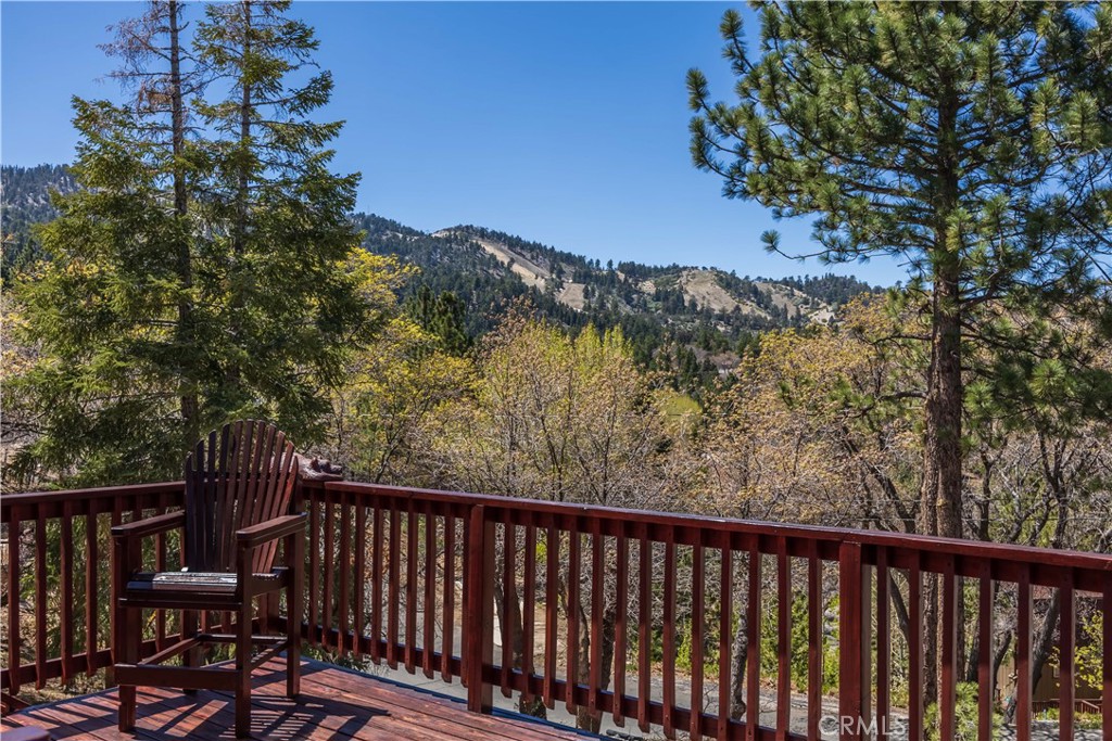 43656 Ridge Crest