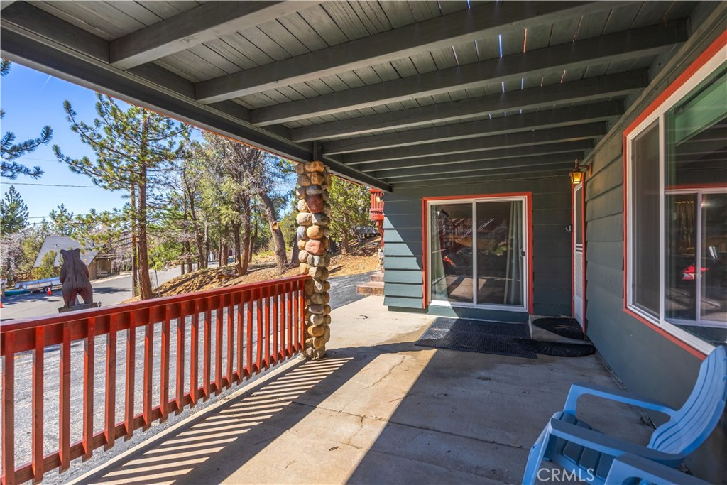 43656 Ridge Crest