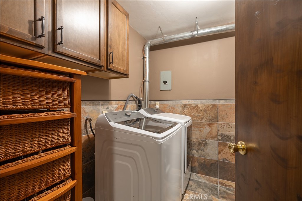 43656 Ridge Crest