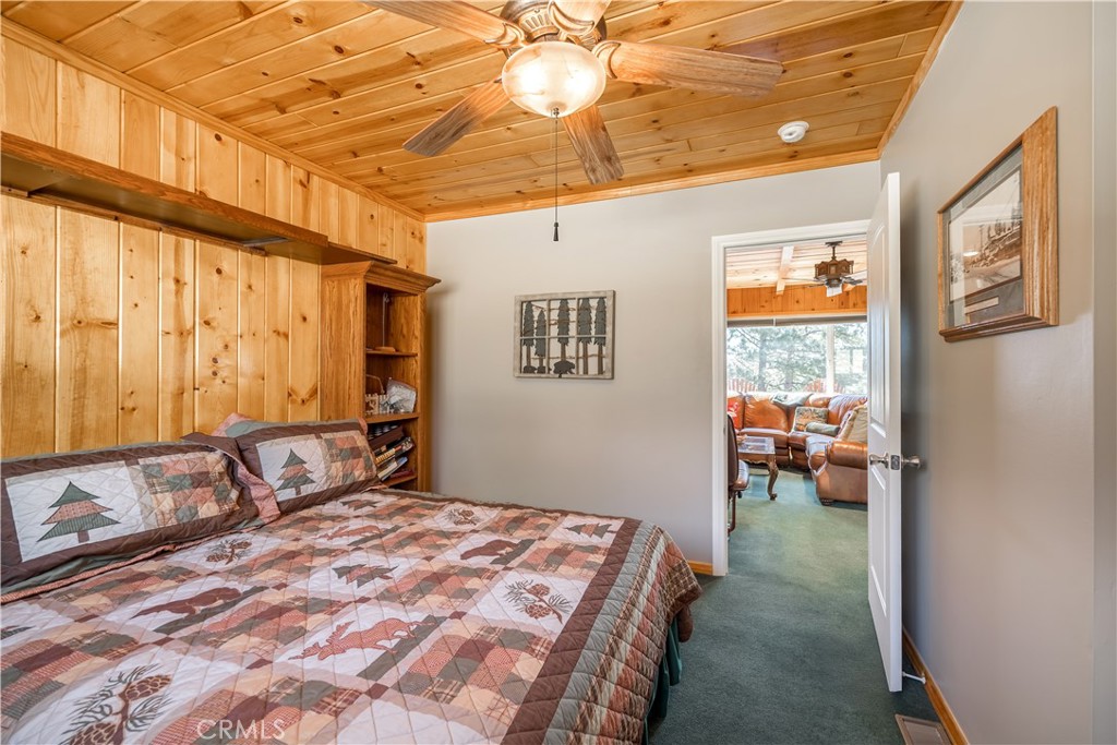 43656 Ridge Crest