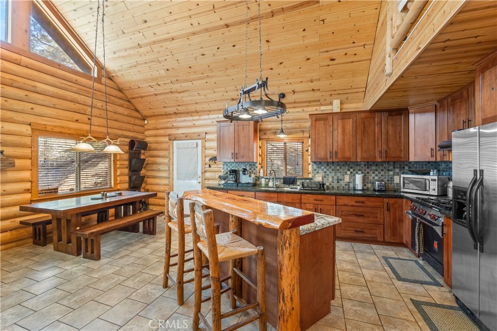 384 Saw Mill Canyon