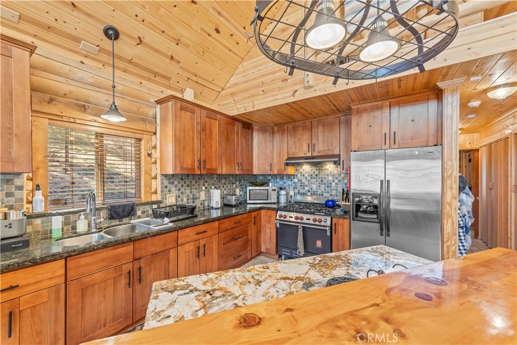 384 Saw Mill Canyon
