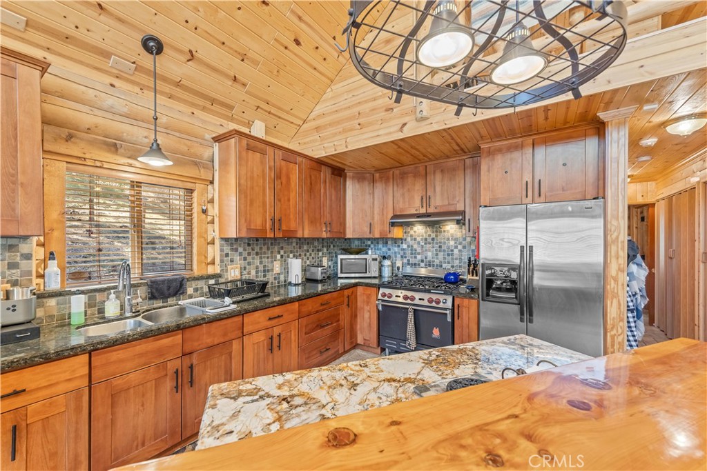 384 Saw Mill Canyon