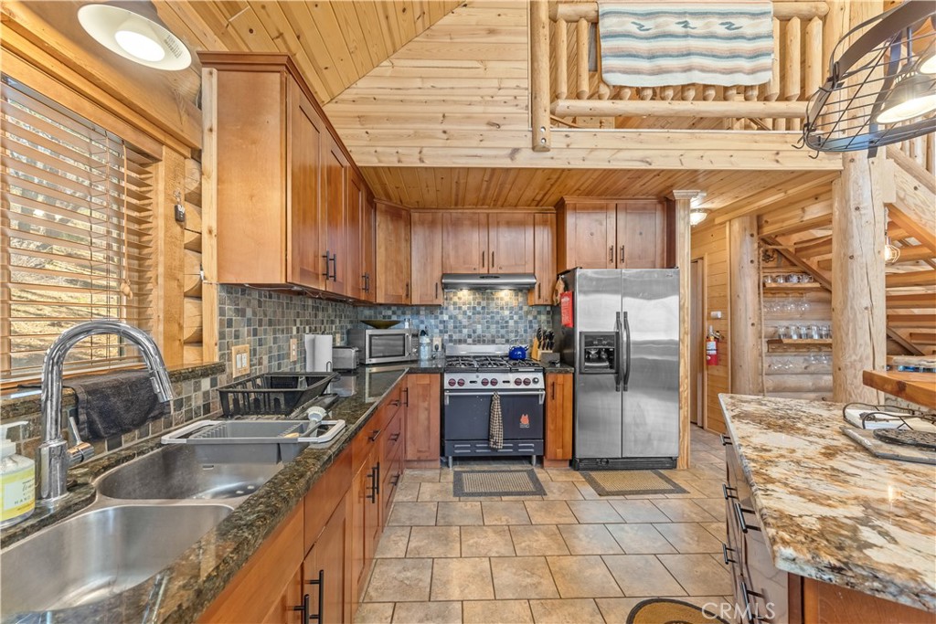 384 Saw Mill Canyon