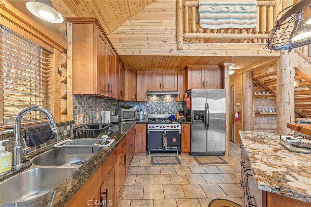 384 Saw Mill Canyon