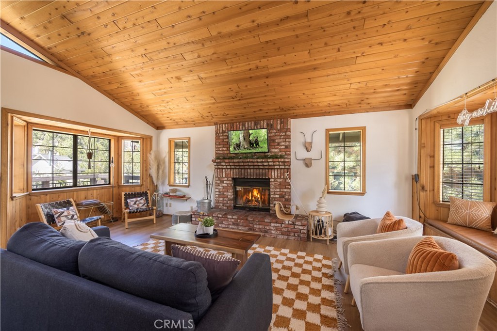 42672 Juniper Drive