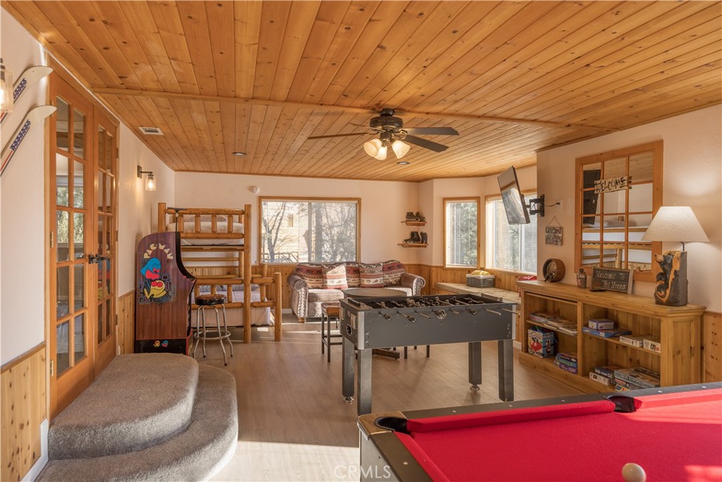 43911 Yosemite Drive