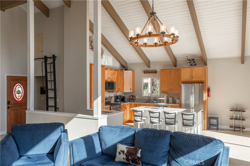 43911 Yosemite Drive