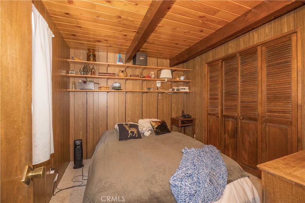 33075 Blue Bird Lane