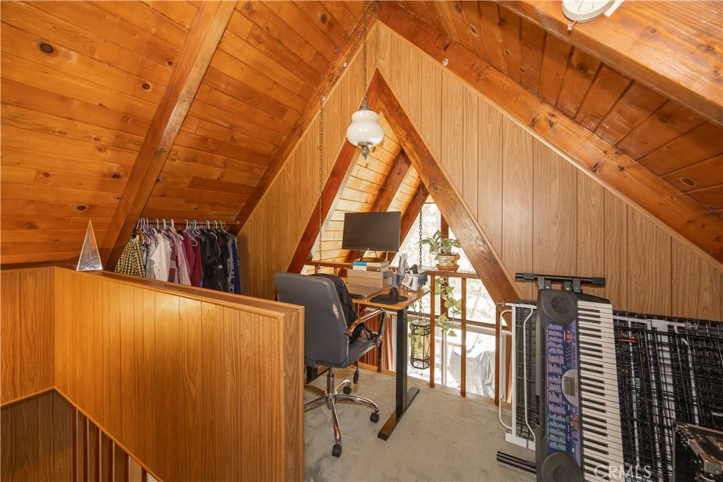 33075 Blue Bird Lane