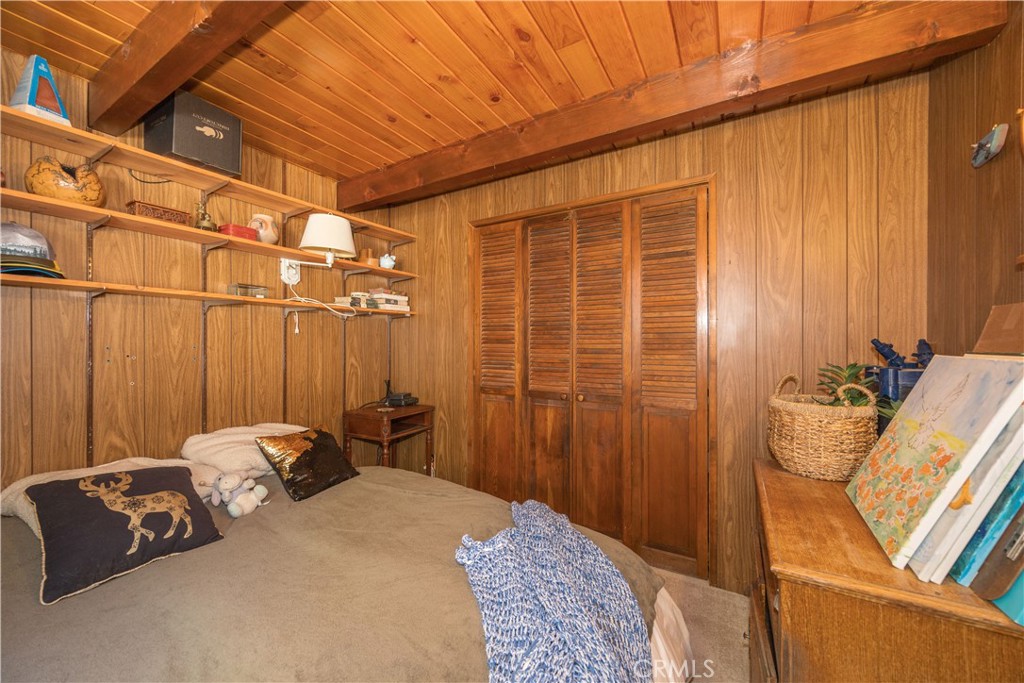 33075 Blue Bird Lane