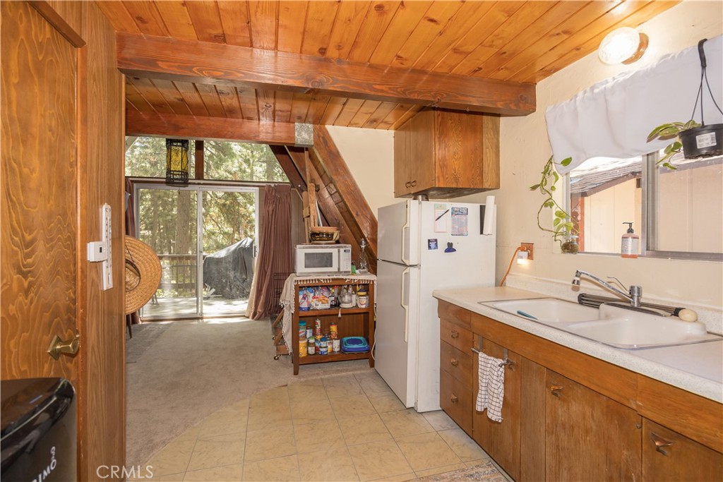 33075 Blue Bird Lane