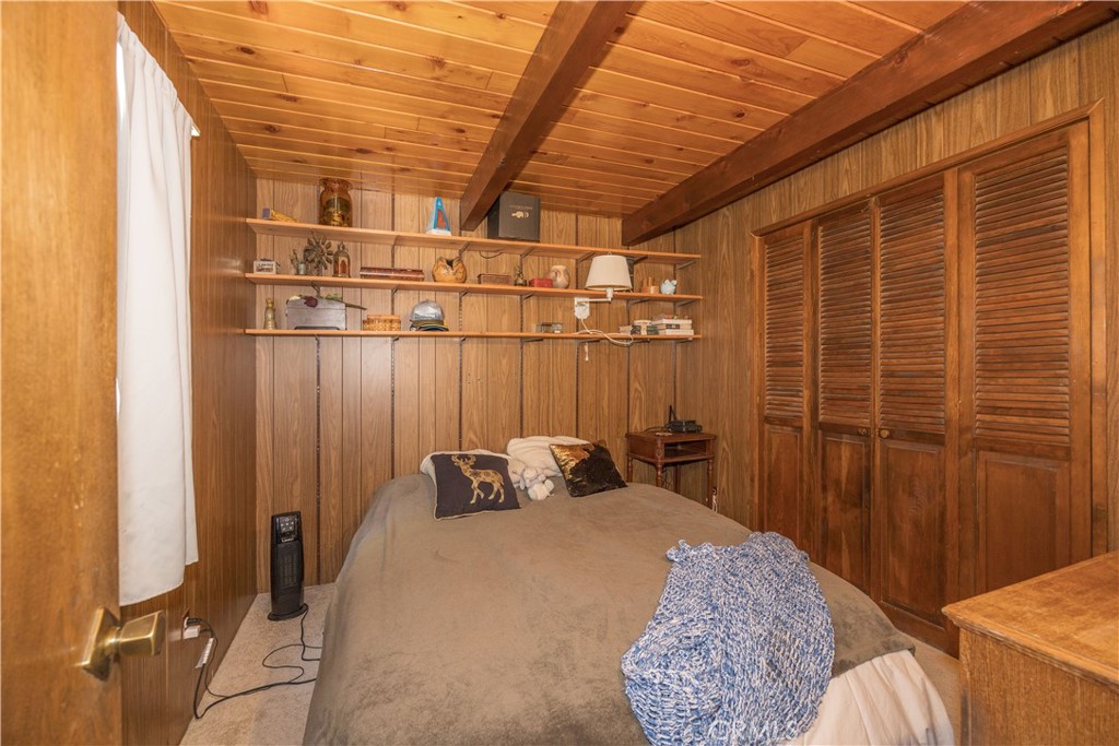33075 Blue Bird Lane
