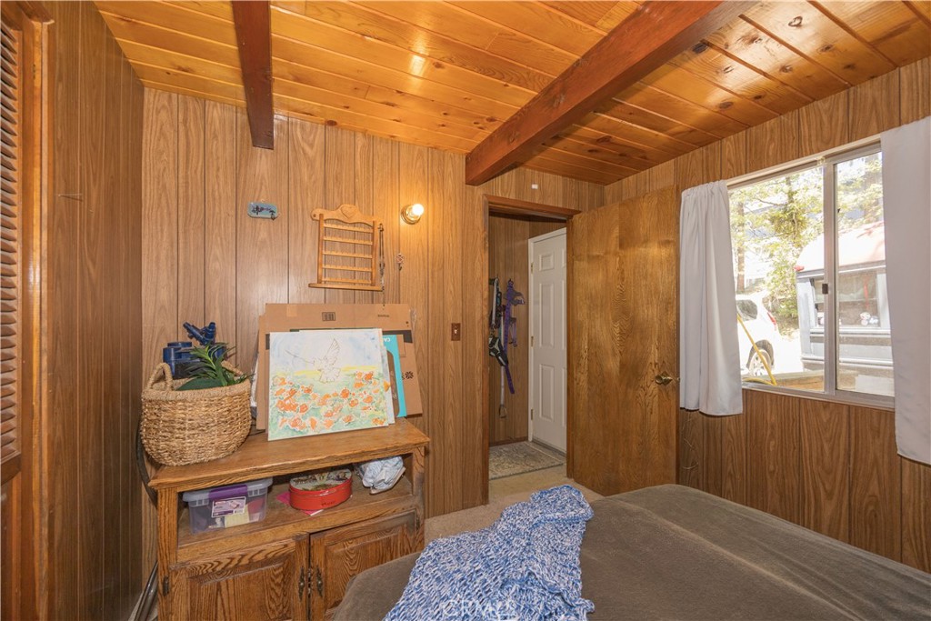 33075 Blue Bird Lane