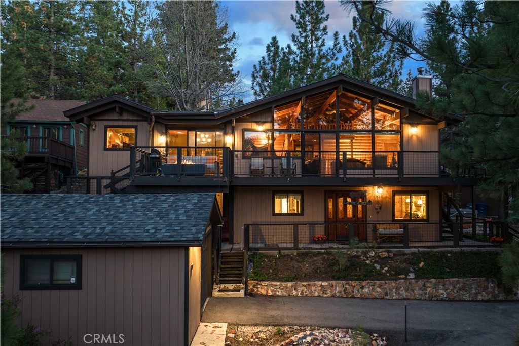 752 Cove Drive
