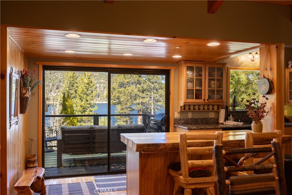 752 Cove Drive