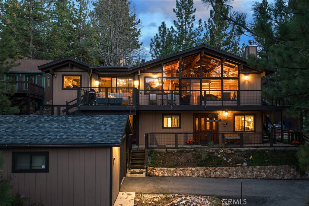 752 Cove Drive