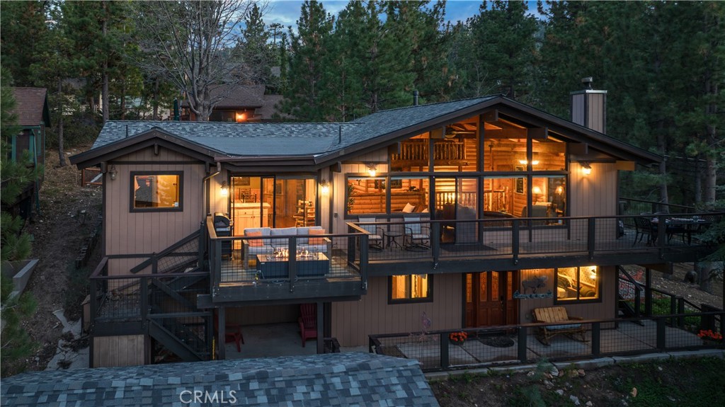 752 Cove Drive