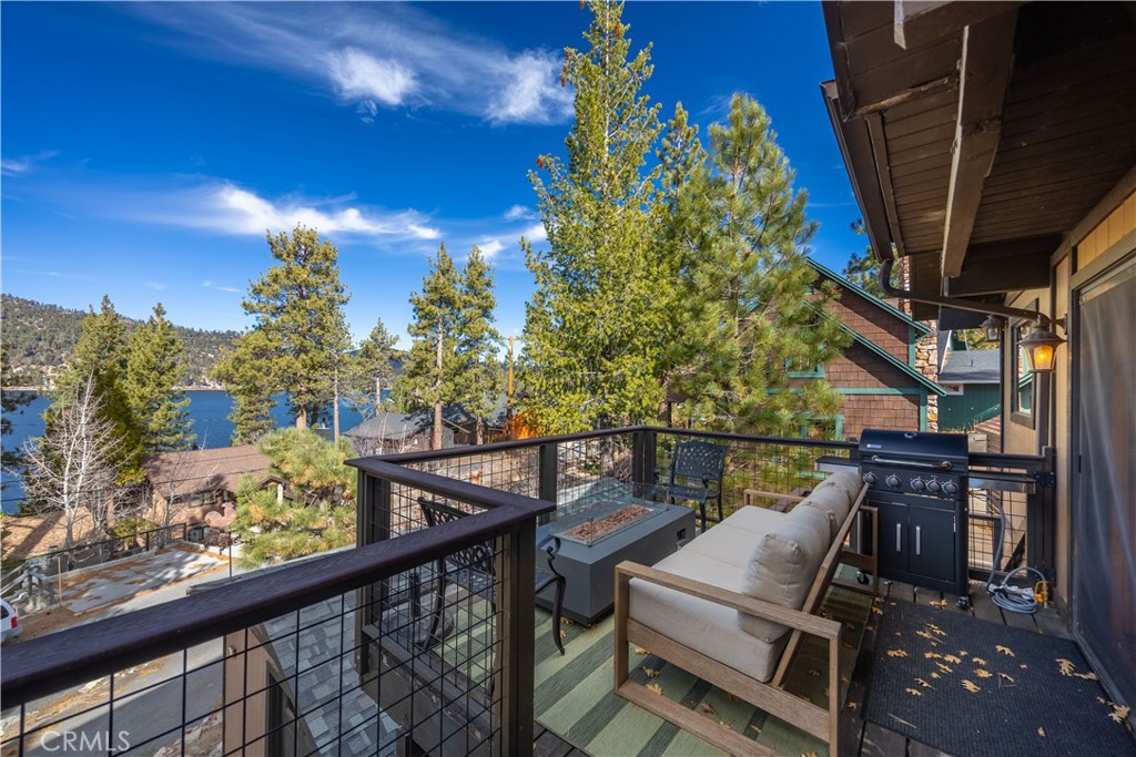 752 Cove Drive