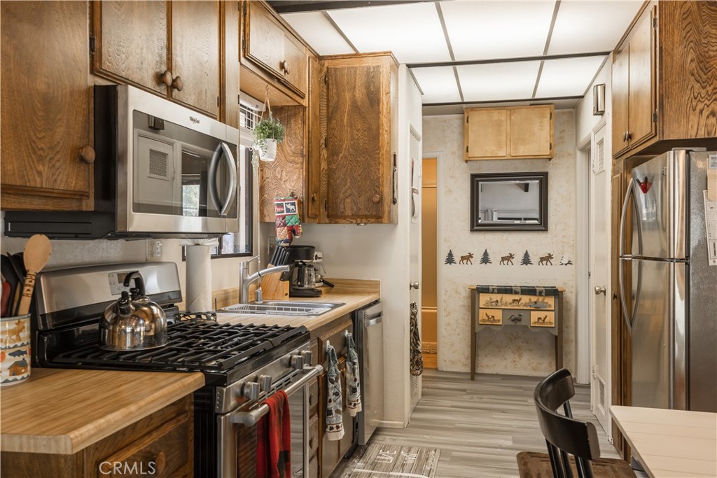 39945 Trail Of The Whispering Pines