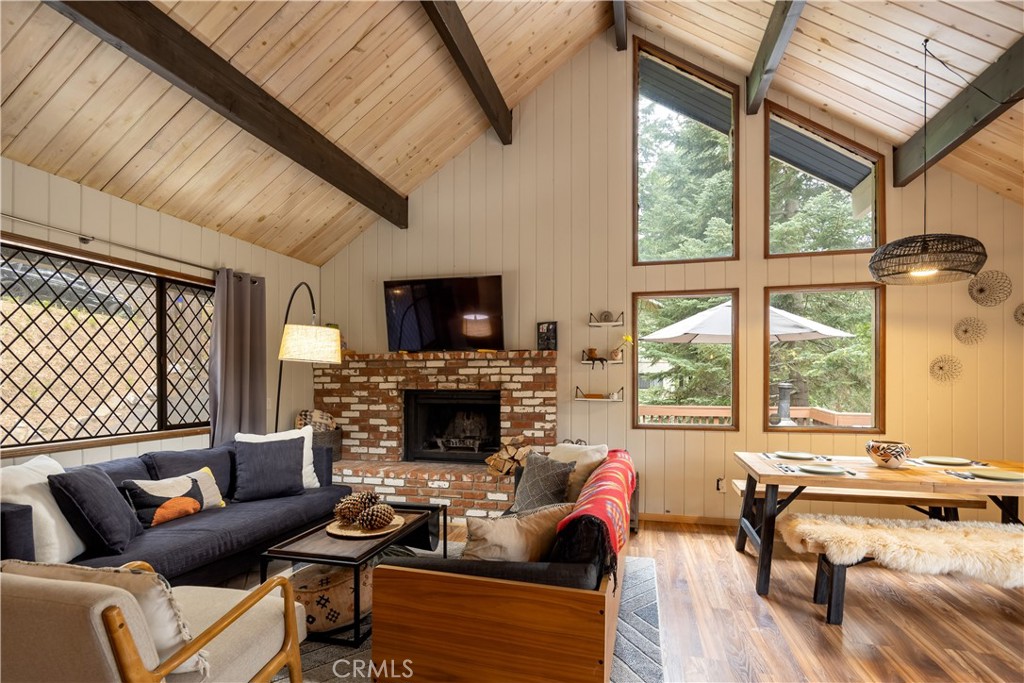 26645 Lake Forest