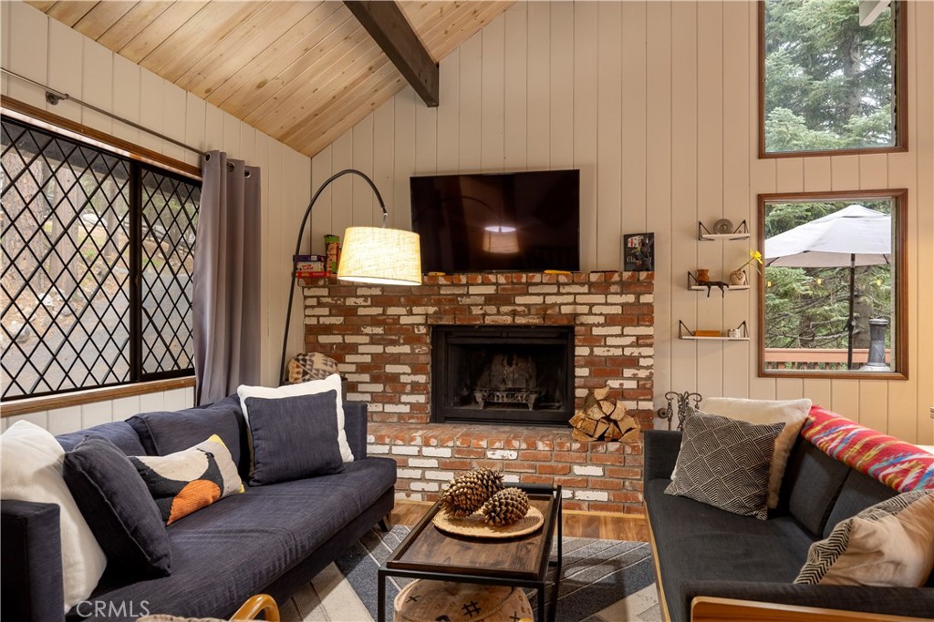 26645 Lake Forest
