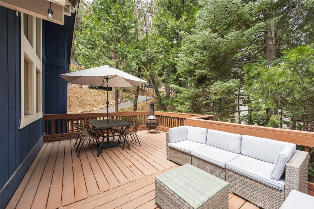 26645 Lake Forest