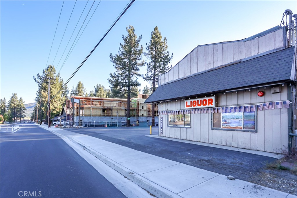 42180 Moonridge Road