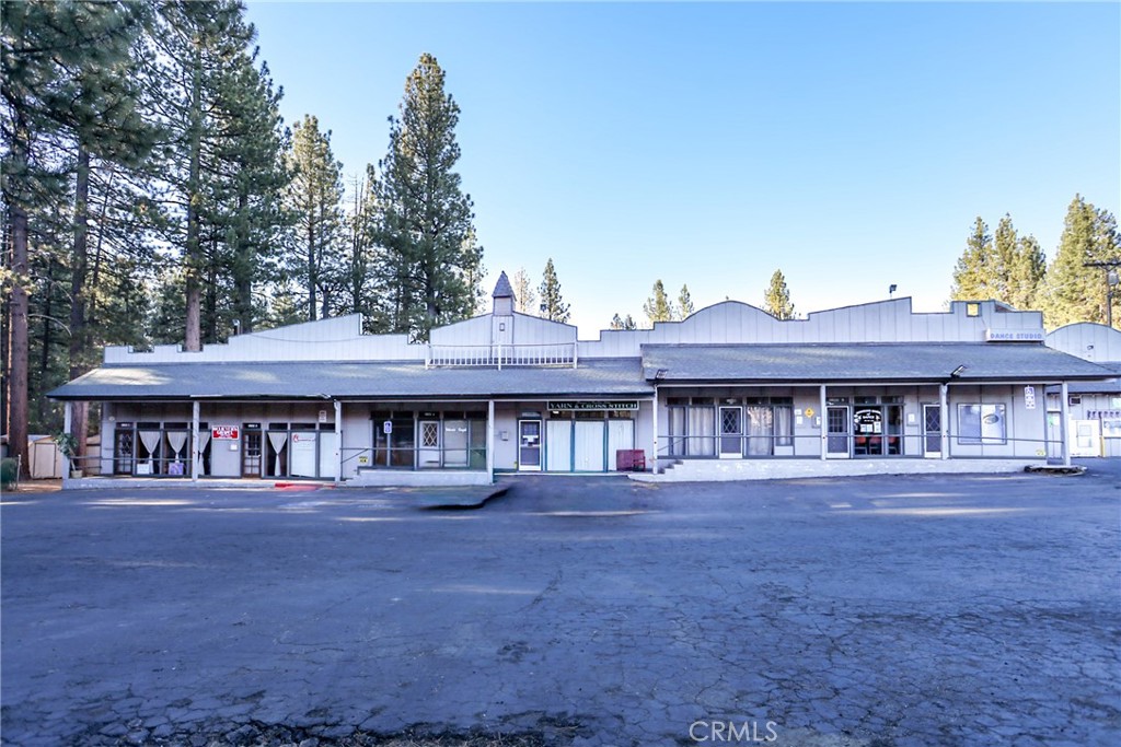42180 Moonridge Road