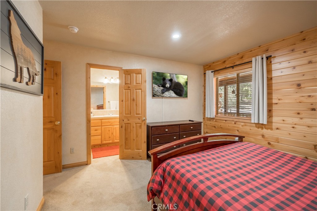 166 N Teakwood Drive