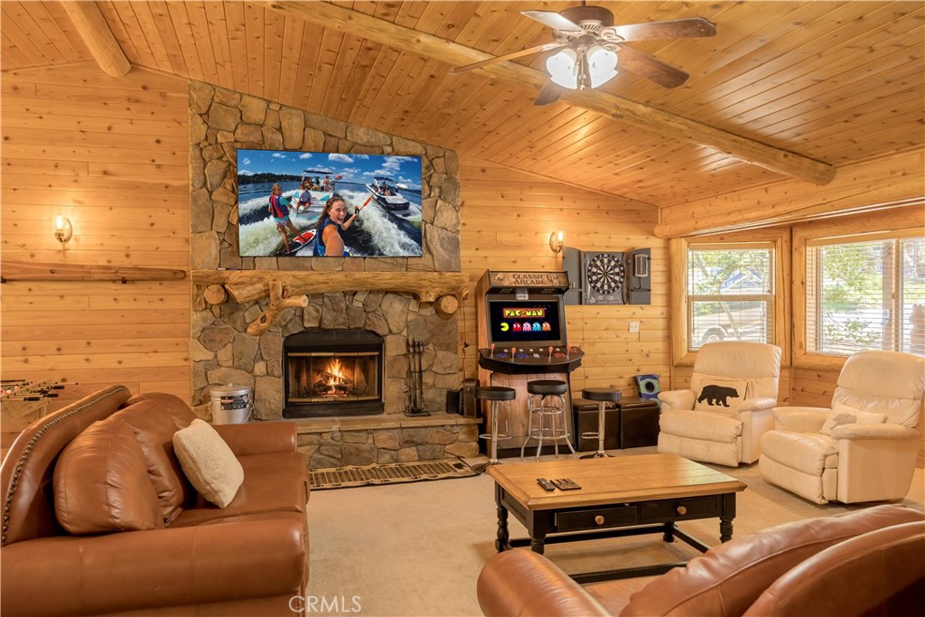 166 N Teakwood Drive