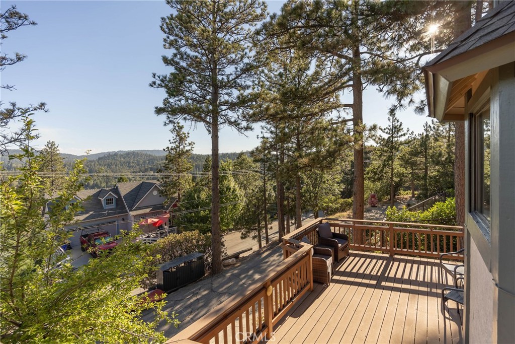 27808 Alpen Drive