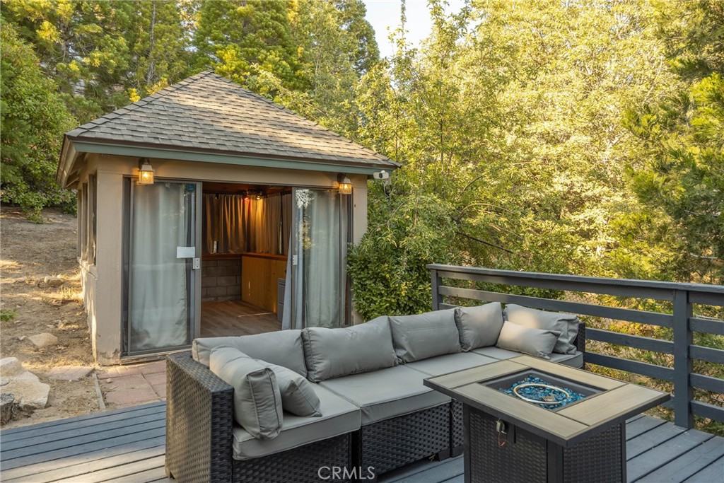 27808 Alpen Drive