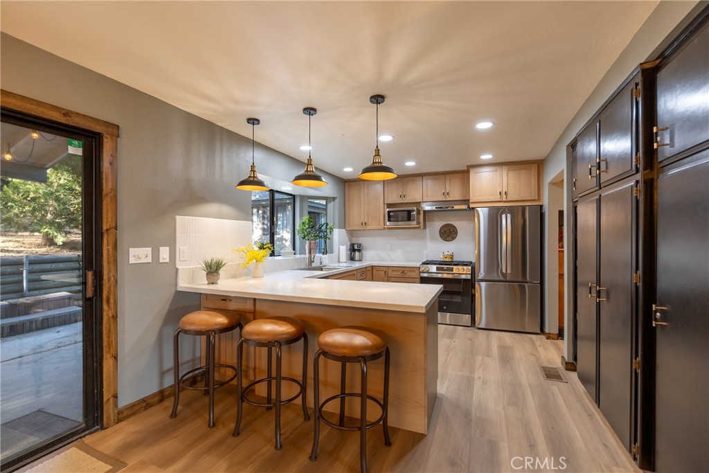 27808 Alpen Drive