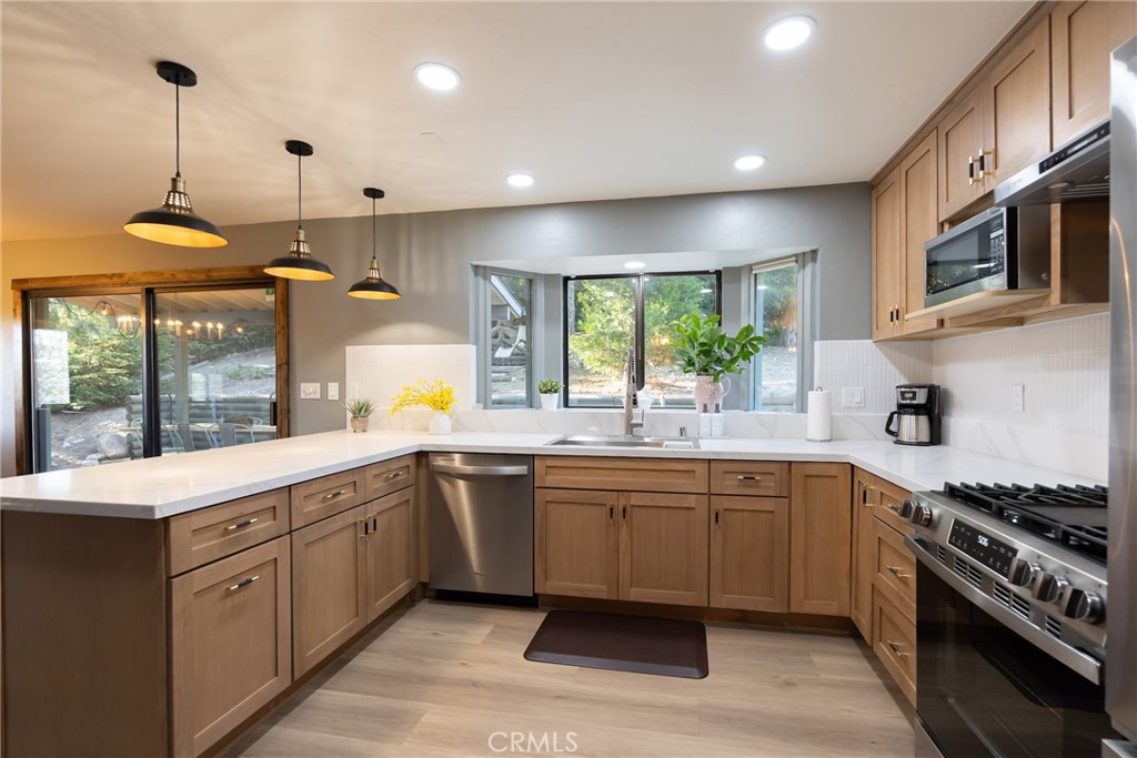 27808 Alpen Drive
