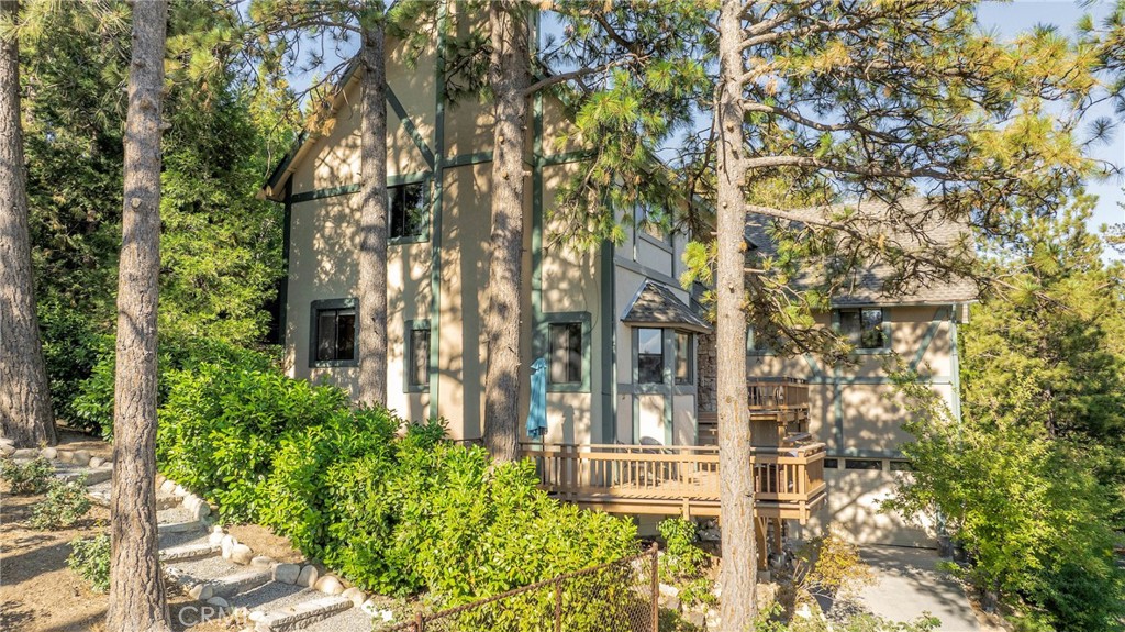 27808 Alpen Drive